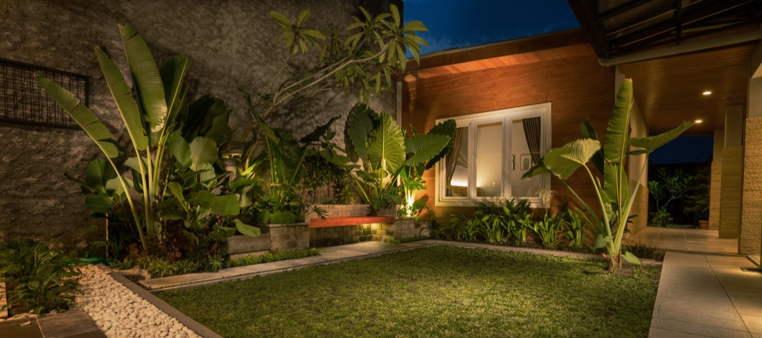 Une terrasse styl&eacute;e gr&acirc;ce &agrave; un &eacute;clairage professionnel
