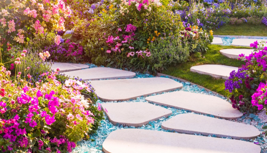 Floraisons optimales de vos massifs entretenus toute l'ann&eacute;e