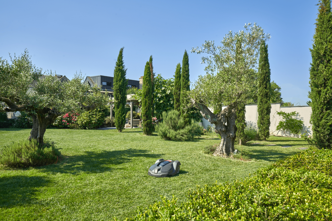 Engazonnement r&eacute;alis&eacute; par Daniel Moquet