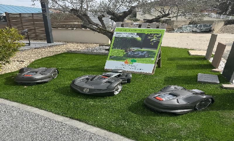 Et si vous confiiez l’entretien de votre pelouse à un robot ?